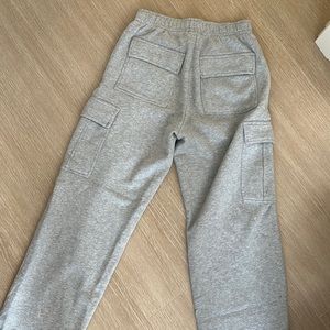 ARITZIA - Cozy AF cargo sweatpants